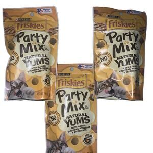 Friskies party mix natural yums cat treats chicken lot of 3